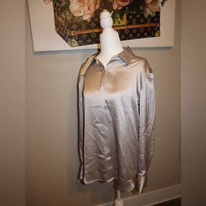 New with tag Rachel Zoe Size Medium Silky silver blouse